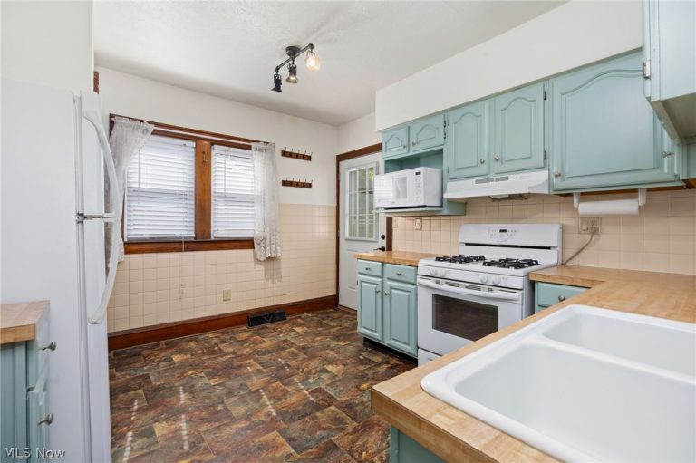 342 Washington Avenue, Barberton, OH - Photo 8