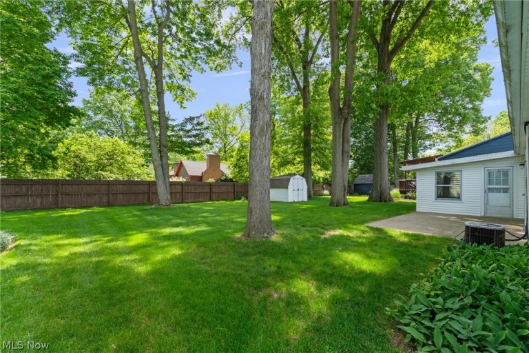 2610 Center Avenue, Alliance, OH - Photo 5