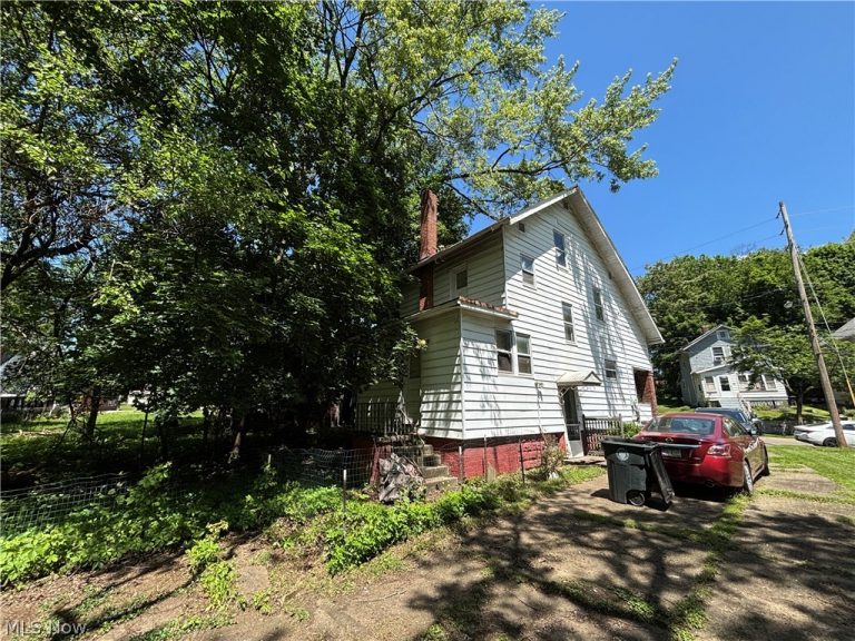 818 Euclid Avenue, Akron, OH - Photo 4