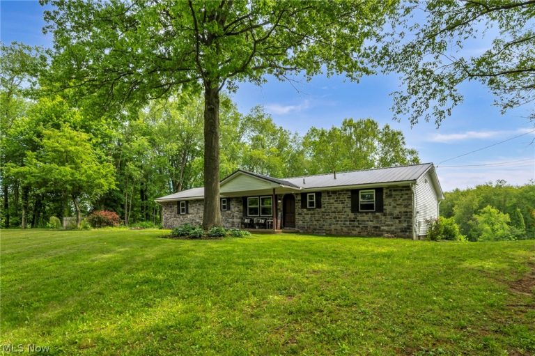 12100 Hoover Avenue, Uniontown, OH - Photo 4