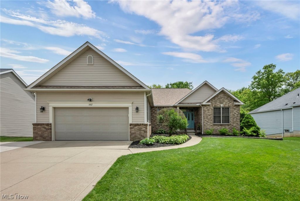1467 Brentfield Drive, Wadsworth, OH