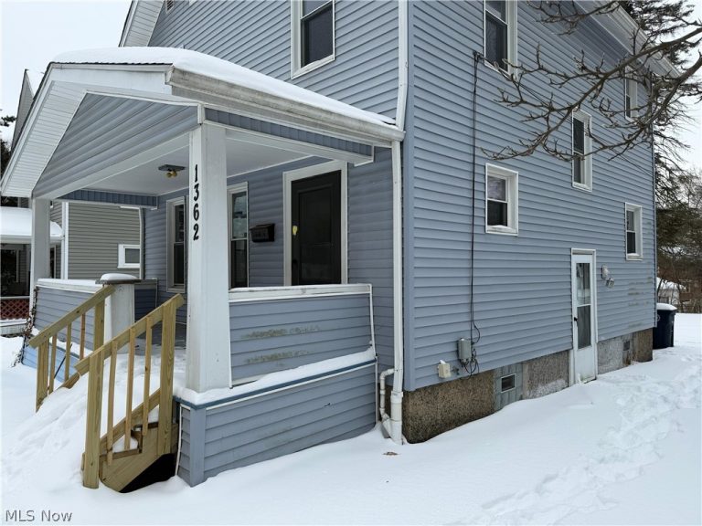 1362 Girard Street, Akron, OH - Photo 2
