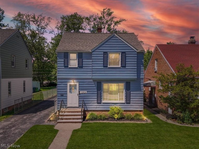 13909 Thraves Avenue, Garfield Heights, OH, 44125