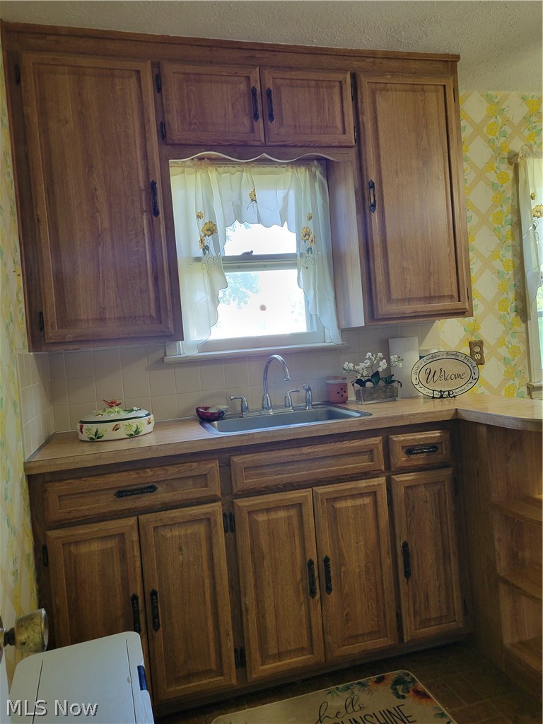 625 Humiston Drive, Bay Village, OH - Photo 2