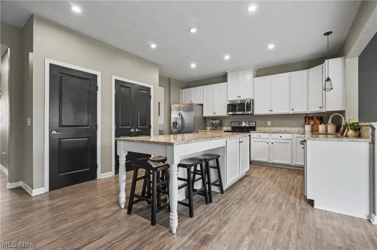 1705 Gate House Street, Canton, OH - Photo 8