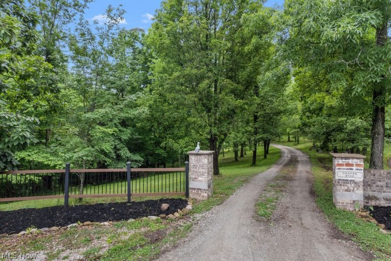 3720 Chesterville Road, Mineral Wells, WV - Photo 4