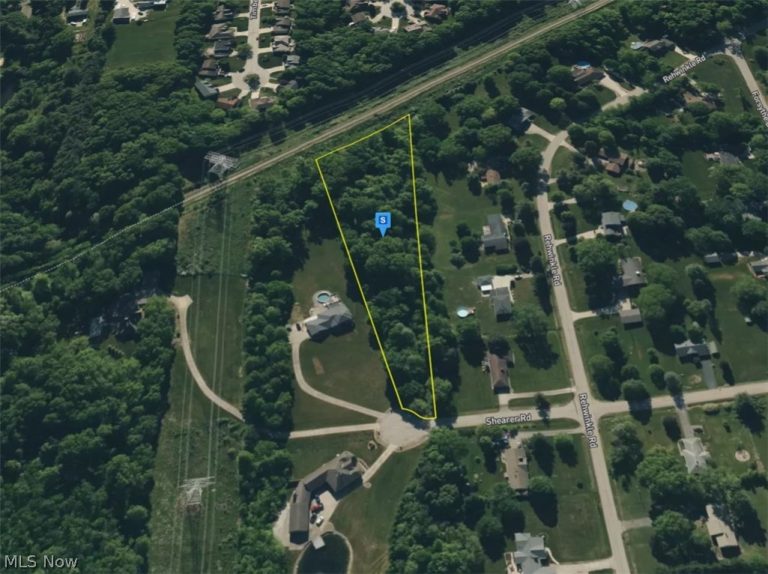 7408 Shearer Road, Northfield, OH - Photo 2