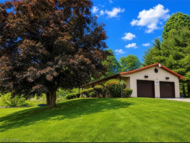 7464 Claysville Road, Cambridge, OH - Photo 2
