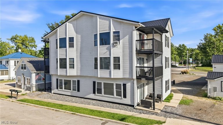 5214 Old Lake Road, Geneva, OH, 44041