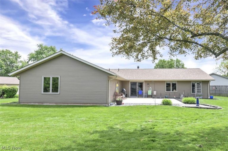 13964 Olde Orchard Road, Strongsville, OH - Photo 5