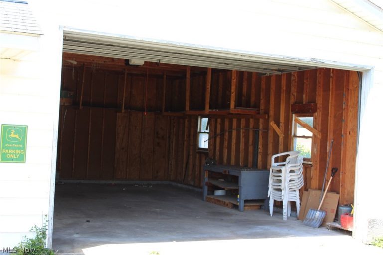 649 Standish Street, Massillon, OH - Photo 8