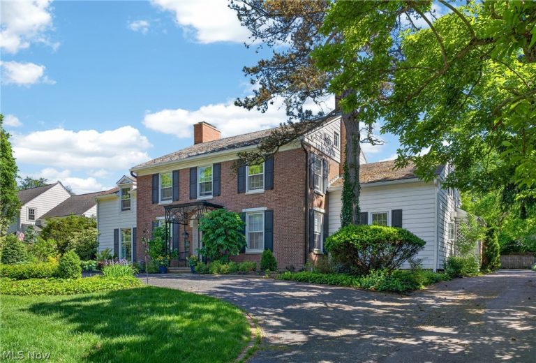 23900 Stanford Road, Shaker Heights, OH - Photo 3