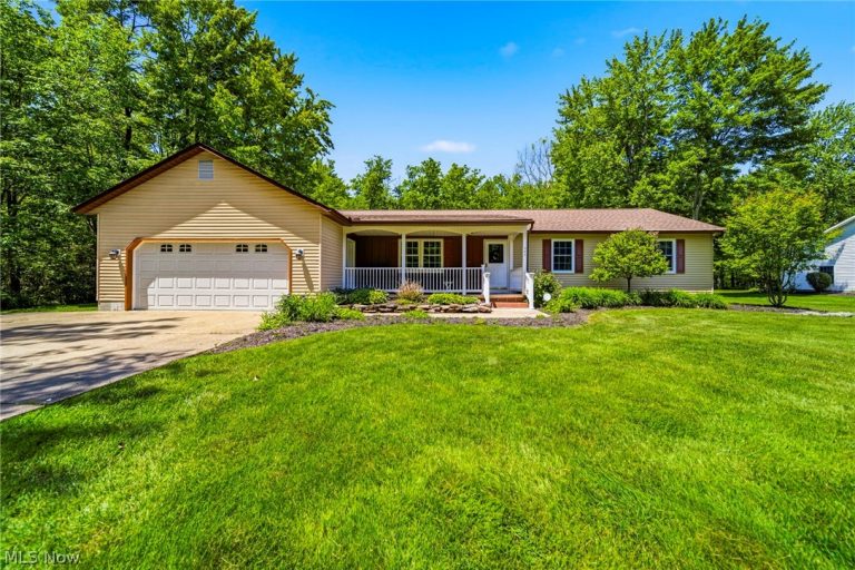 245 Woodside Avenue, Jefferson, OH - Photo 2