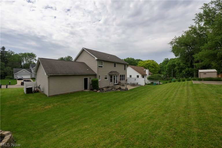 1150 Rolena Circle, Canton, OH - Photo 4