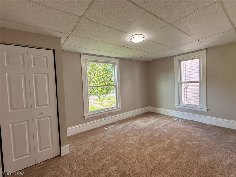 339 Columbus Street, Elyria, OH - Photo 8