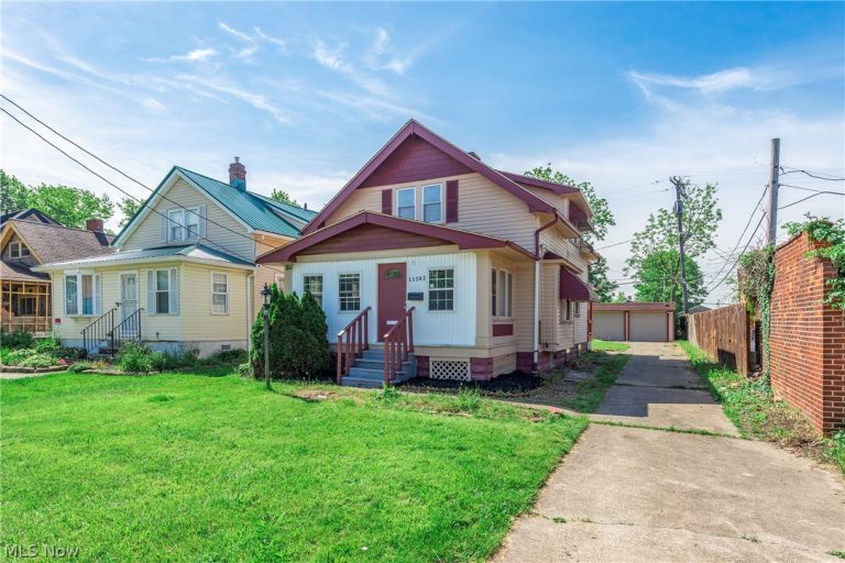 13202 Melzer Avenue, Cleveland, OH - Photo 3
