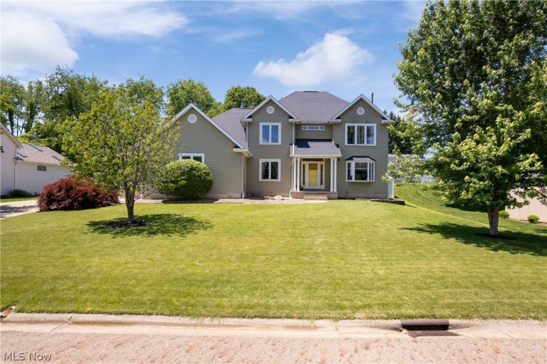 5043 Violet Knoll Avenue, Canton, OH - Photo 2