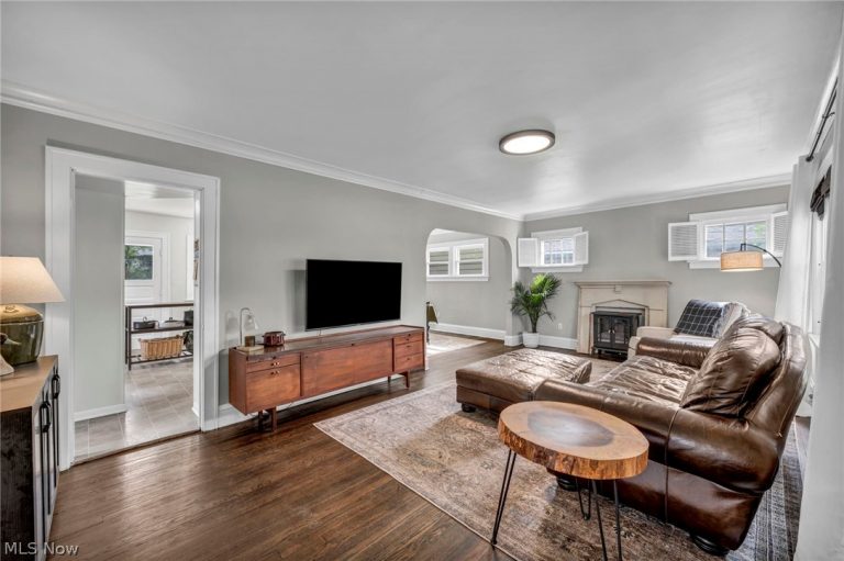 73 Harnagy Street, Berea, OH - Photo 3