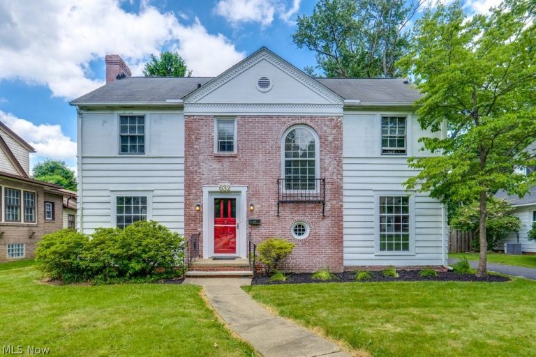 632 Roslyn Avenue, Akron, OH - Photo 2