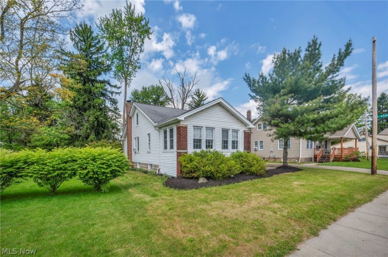 6504 Som Center Road, Solon, OH - Photo 2
