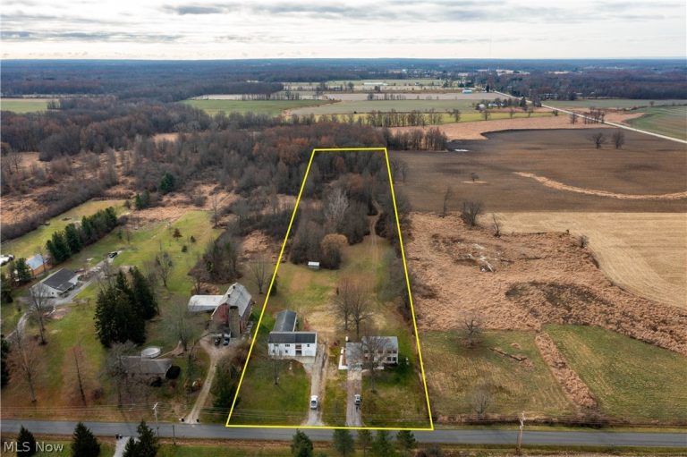 34725 Capel Road, Columbia Station, OH - Photo 3