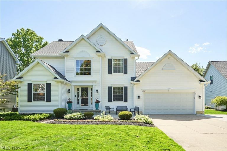 2952 Greenspire Lane, Fairlawn, OH, 44333