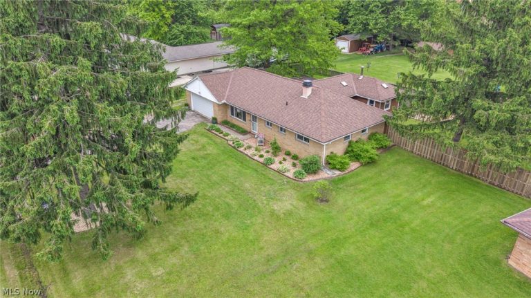 7663 Kitner Boulevard, Northfield Center, OH - Photo 5