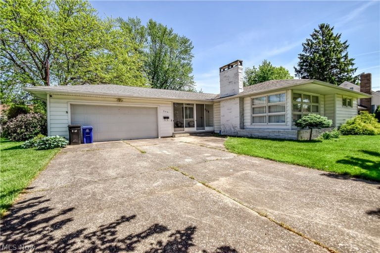 956 Mill Street, Conneaut, OH - Photo 2