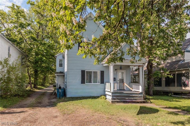1143 9th Street, Lorain, OH - Photo 2