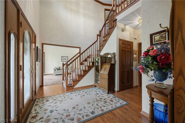 1846 Fairway Drive, Green, OH - Photo 5