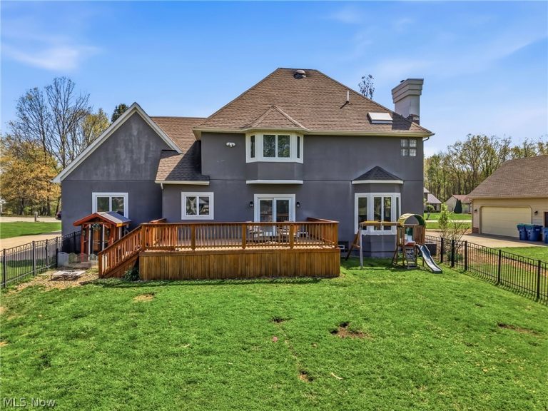 5758 Logan Arms Drive, Girard, OH - Photo 6