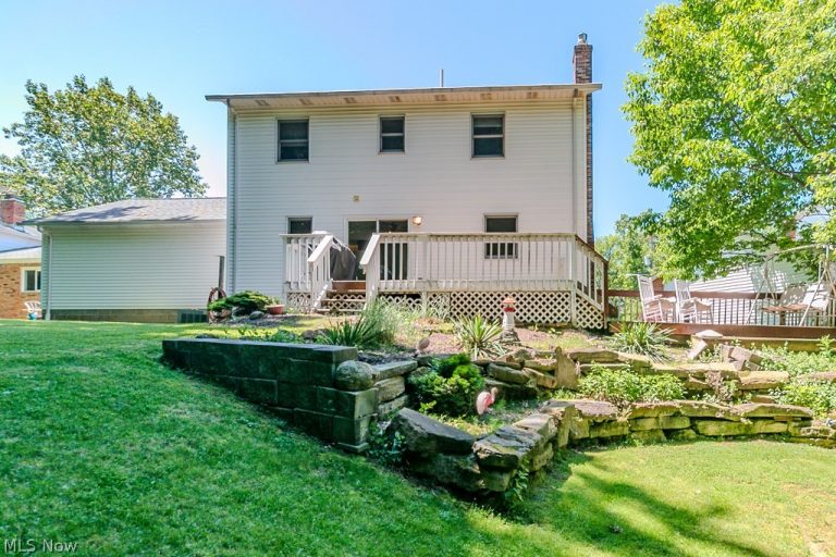 647 Robin Drive, Eastlake, OH - Photo 5