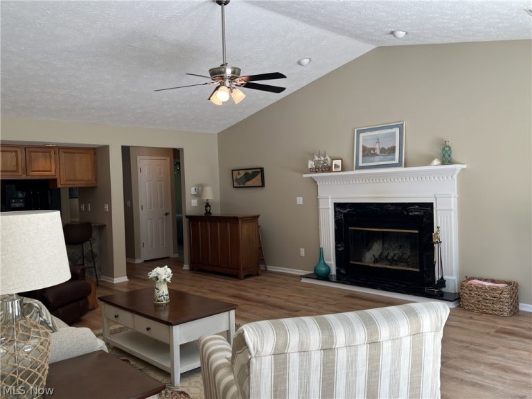 404 Leisure Drive, Huron, OH - Photo 6