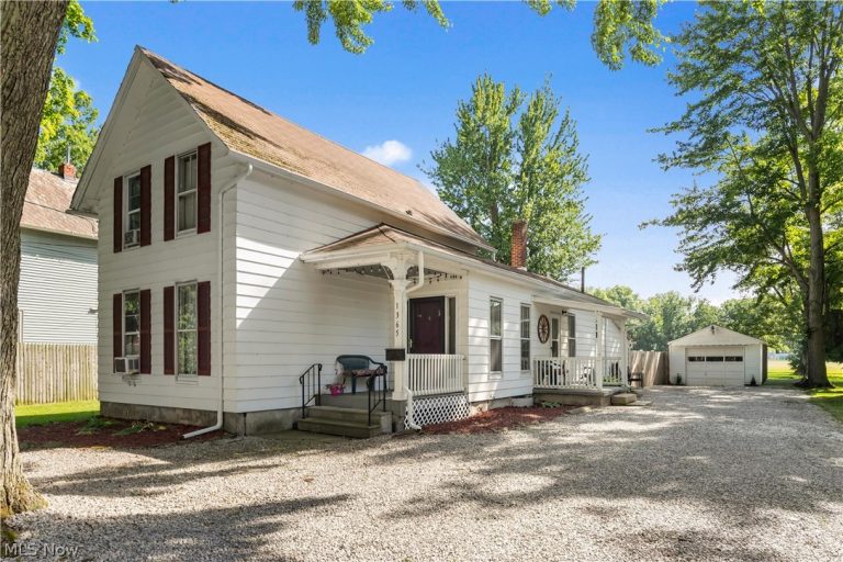 1365 East Avenue, Elyria, OH, 44035