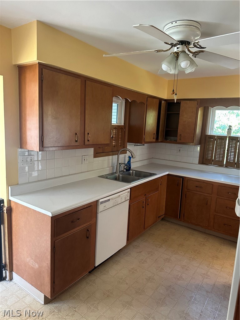 694 Mckinley Avenue, Bedford, OH - Photo 4