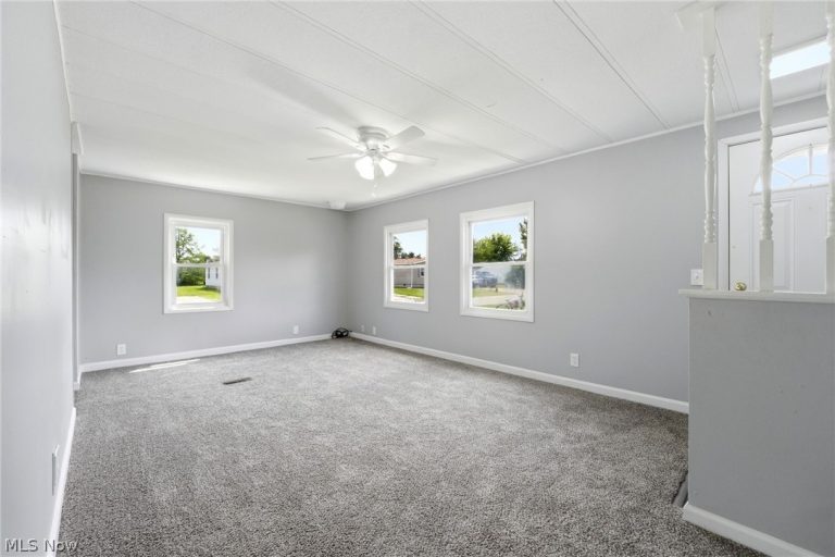 490 Arabian Court, LaGrange, OH - Photo 3