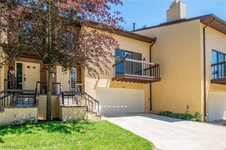 100 Silver Valley Boulevard #C100, Munroe Falls, OH - Photo 4