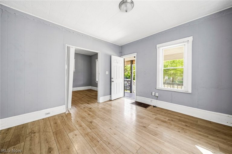 1722 Burgess Road, Cleveland, OH - Photo 4