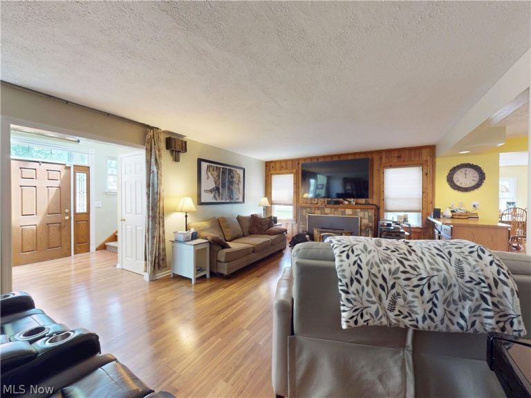 33430 Pettibone Road, Solon, OH - Photo 5