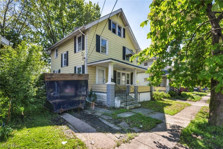 132 Irondale Street, Elyria, OH - Photo 2