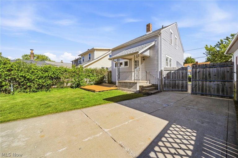 530 7th Street, Fairport Harbor, OH - Photo 8