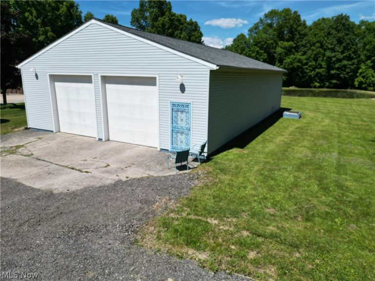 10685 Scotts Corner Road, Diamond, OH - Photo 8