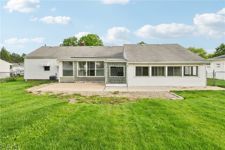 11605 Harold Drive, Cleveland, OH - Photo 5