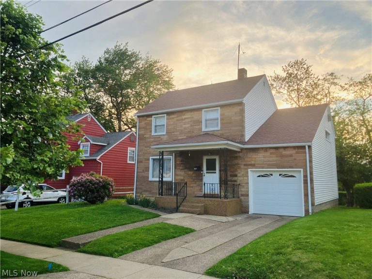 1251 Glencairn Road, Weirton, WV - Photo 2