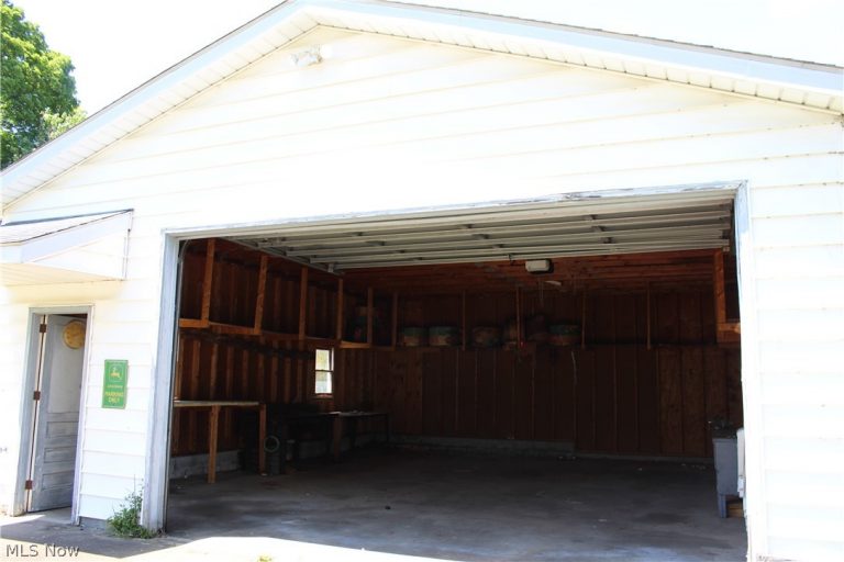 649 Standish Street, Massillon, OH - Photo 6