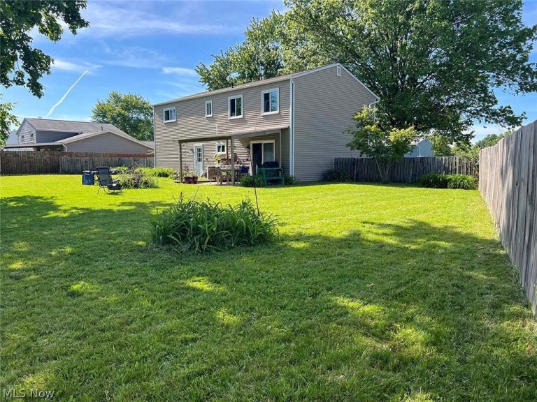4060 Tudor Avenue, Brunswick, OH - Photo 4