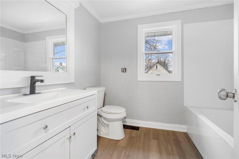 2711 Blair Place, Canton, OH - Photo 6