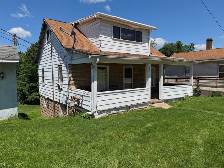 1545 Lisbon Street, East Liverpool, OH - Photo 3
