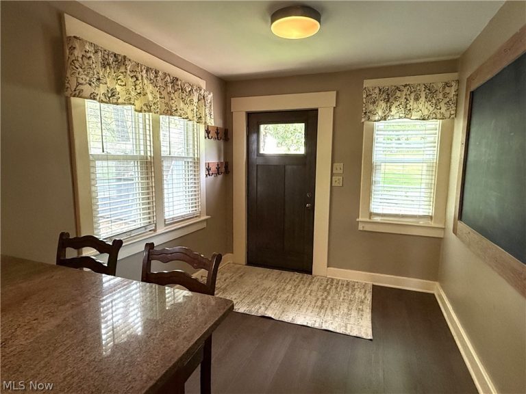 551 Washington Street, Millersburg, OH - Photo 5