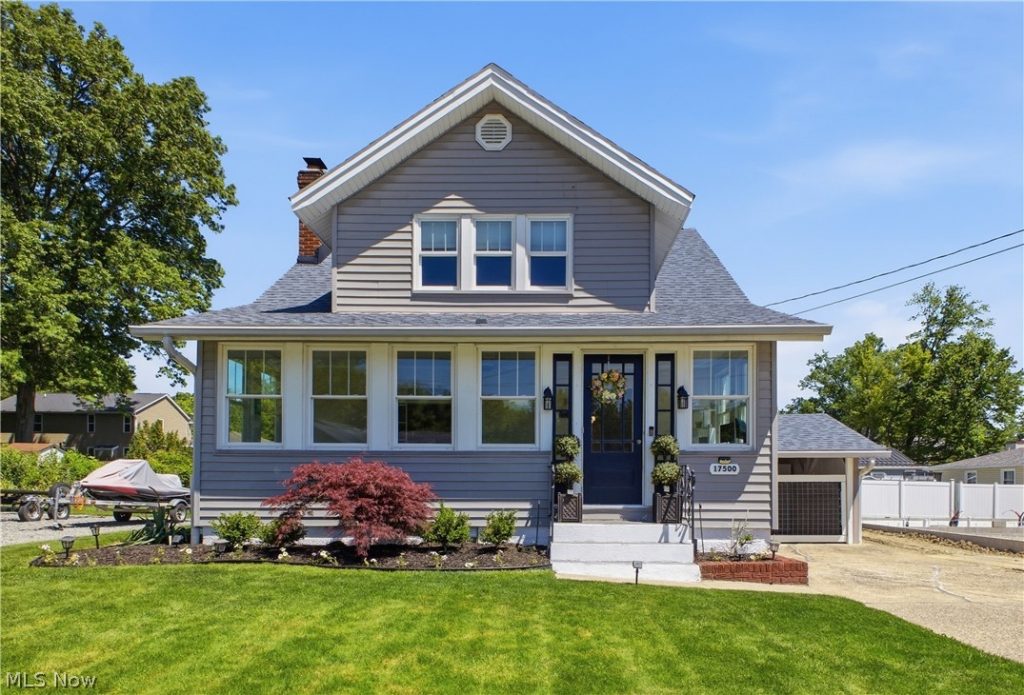 17500 Lundys Lane, Lake Milton, OH